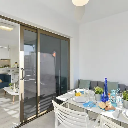Апартаменты Iguazu 2 Bedroom Close To Yumbo *